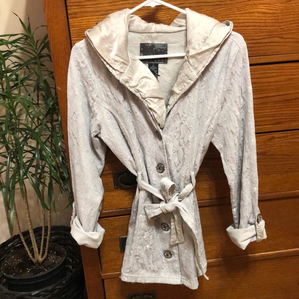 BKE lace jacket with hood